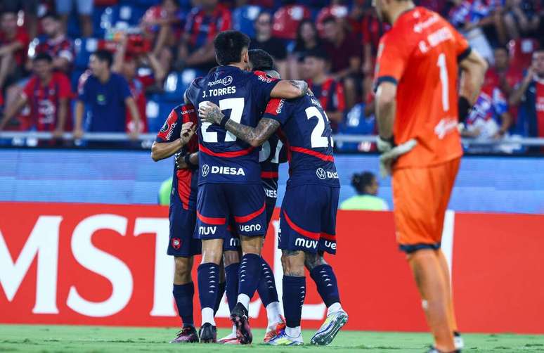 Cerro Porte&ntilde;o precisa reverter a derrota de 1 a 0 em casa para avan&ccedil;ar &agrave;s quartas de final &ndash;