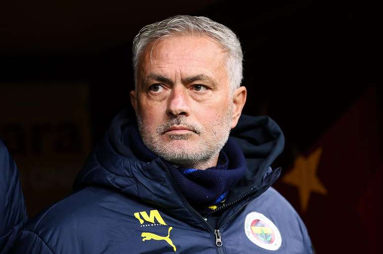 Fenerbah&ccedil;e aposta em Jos&eacute; Mourinho, o &ldquo;Special One&rdquo;, para chegar &agrave; fase de liga &ndash;