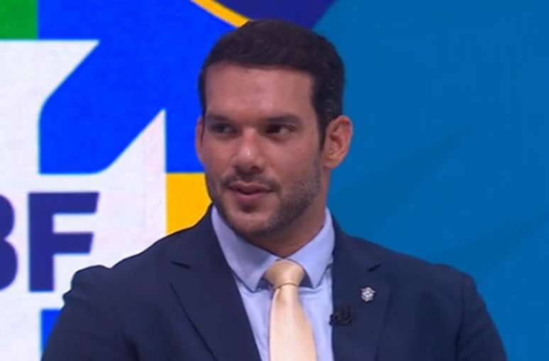 Xaud revela que a nova camisa &lsquo;ficou muito bonita&rsquo; &ndash;