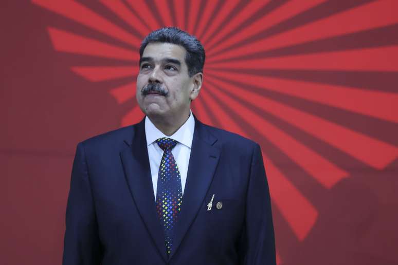 Maduro anuncia mobilização de 4,5 milhões de milicianos diante de 'ameaças' dos EUA