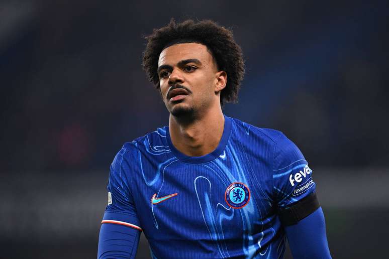 Renato Veiga ficou somente uma temporada no Chelsea e vai jogar no futebol da Espanha &ndash;