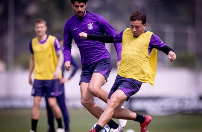 Vitinho &eacute; uma das novidades do Corinthians para a sequ&ecirc;ncia da temporada &ndash;