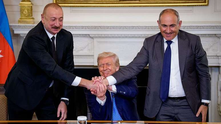 Em agosto, Trump recebeu o presidente do Azerbaij&atilde;o e o primeiro-ministro da Arm&ecirc;nia na Casa Branca
