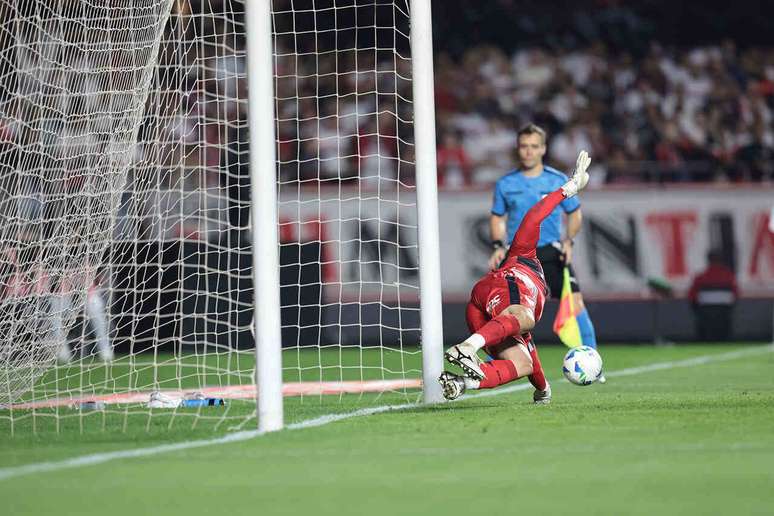 Rafael defendeu cobran&ccedil;a de Uribe na disputa de p&ecirc;naltis &ndash;