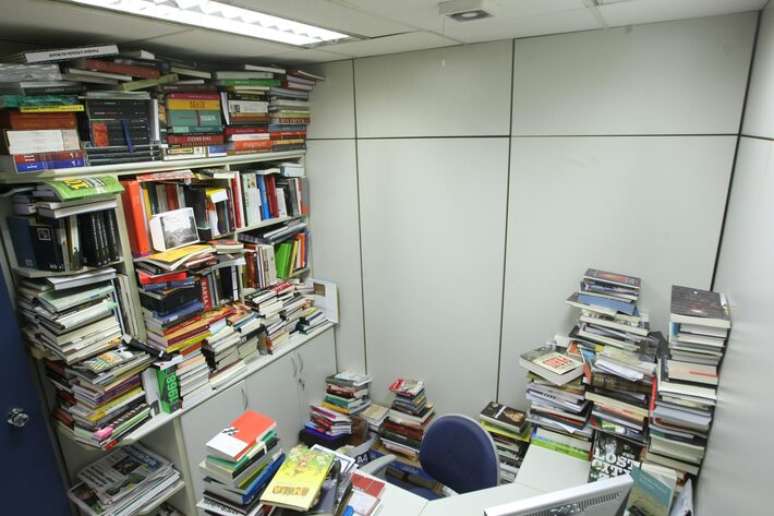 Sala que o jornalista e escritor Daniel Piza ocupava no 'Estad&atilde;o'.