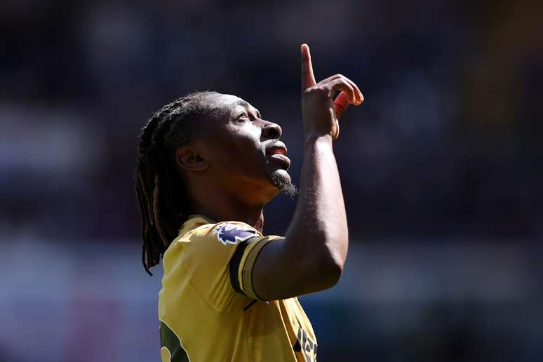 Eze comemorando um gol pelo Crystal Palace 