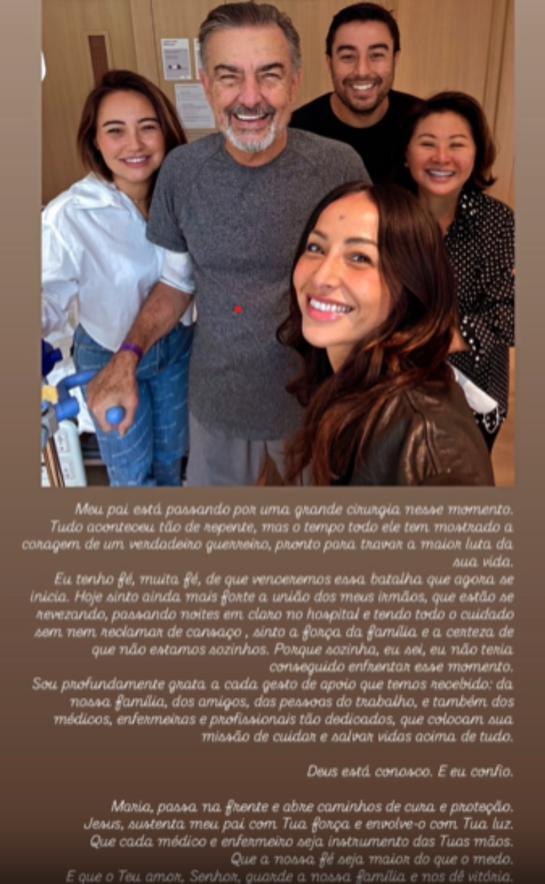 The father of Sabrina Sato suffers a delicate surgery and the presenter asks for prayers: 