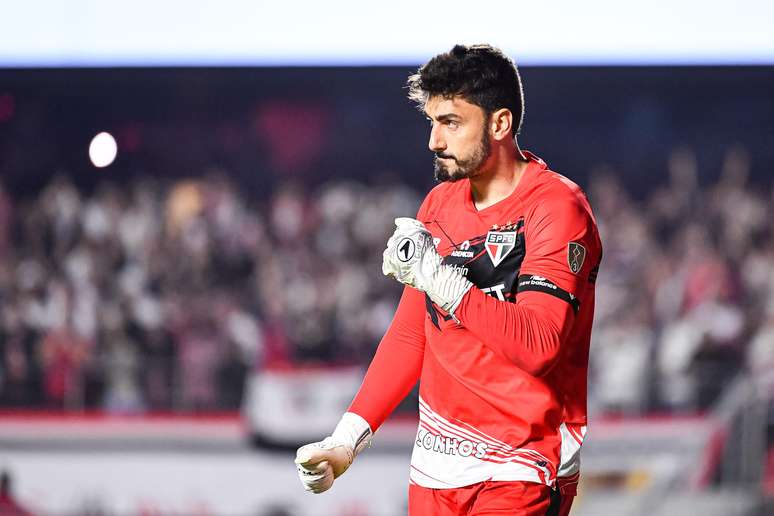 Rafael vira her&oacute;i em classifica&ccedil;&atilde;o do S&atilde;o Paulo