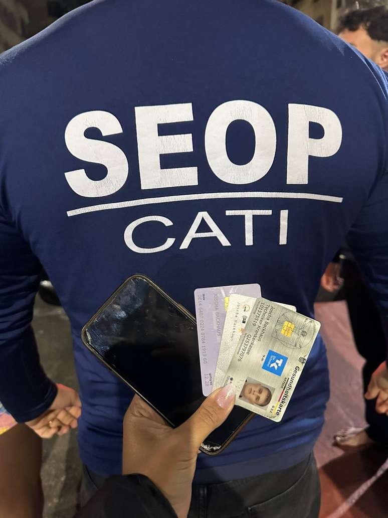 Suspeitos foram localizados com pertences das v&iacute;timas