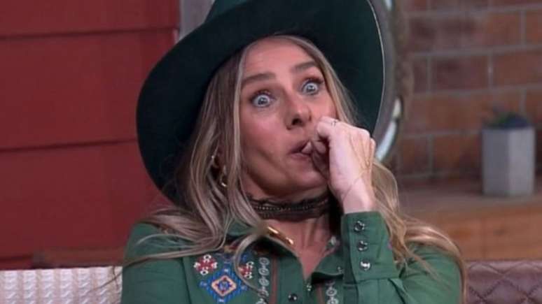 Adriane Galisteu elege o melhor participante de todas as edi&ccedil;&otilde;es de 'A Fazenda'