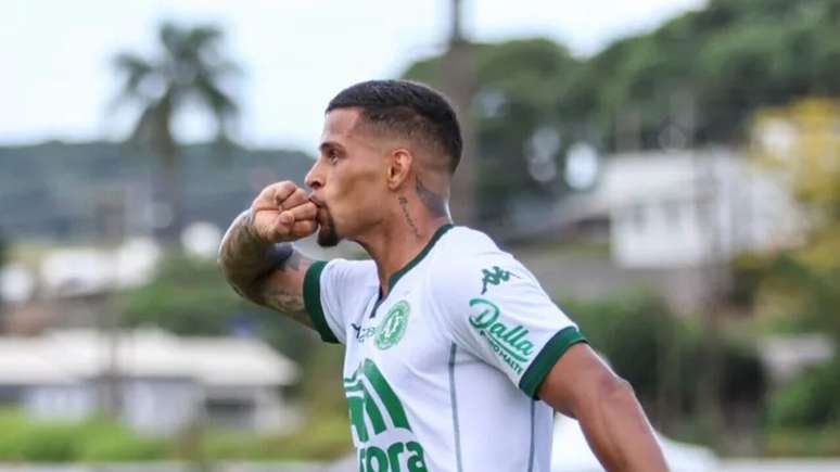Ma&iacute;lton era um dos destaques da Chapecoense na S&eacute;rie B &ndash;