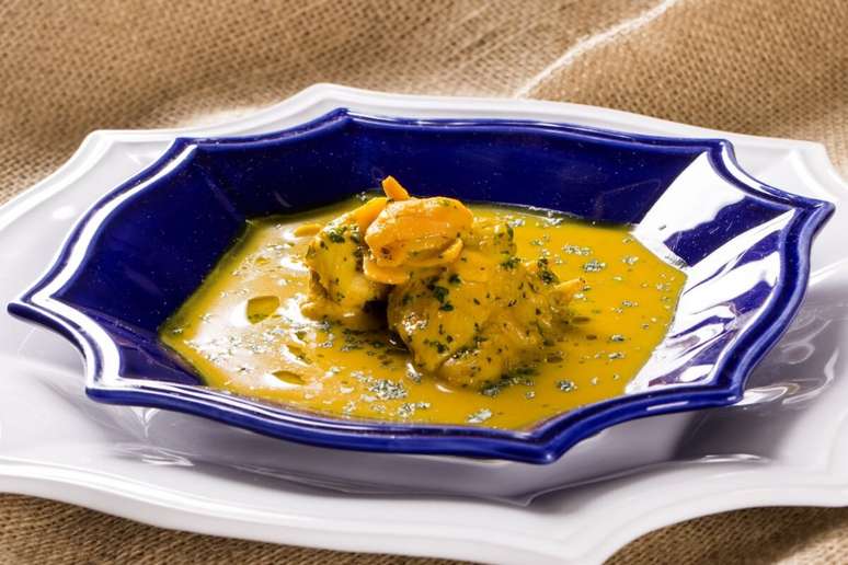 Frango ao molho de pequi 