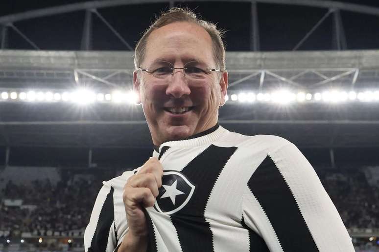 John Textor, dono da SAF do Botafogo vai receber quantia astronômica