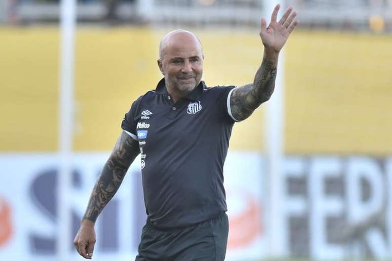 O argentino Jorge Sampaoli comandou o Santos em 2019 &ndash;