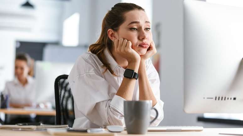 Sinais de esgotamento mental: como reconhecer os limites da sua mente