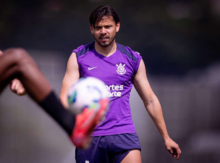 Romero deve come&ccedil;ar embate contra o Vasco no banco de reservas &ndash;