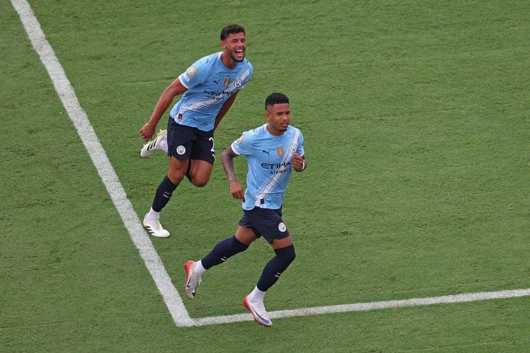 Savinho comemorando um gol pelo Manchester City na Copa do Mundo de Clubes 