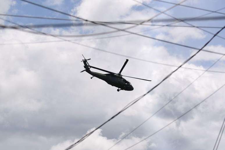 O helic&oacute;ptero da pol&iacute;cia teria sido abatido por drones (Foto de arquivo)