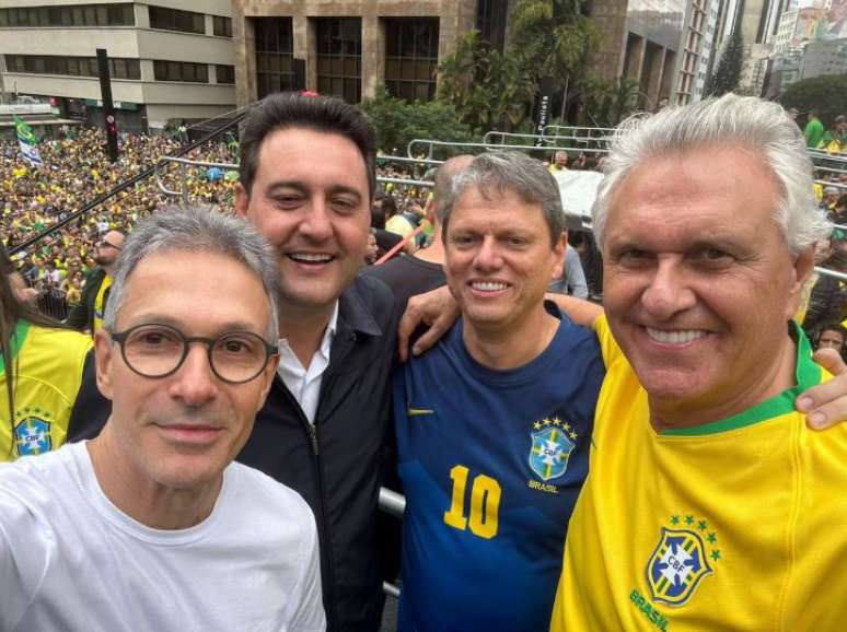 Romeu Zema, Ratinho Júnior, Tarcísio de Freitas e Ronaldo Caiado em evento na Paulista