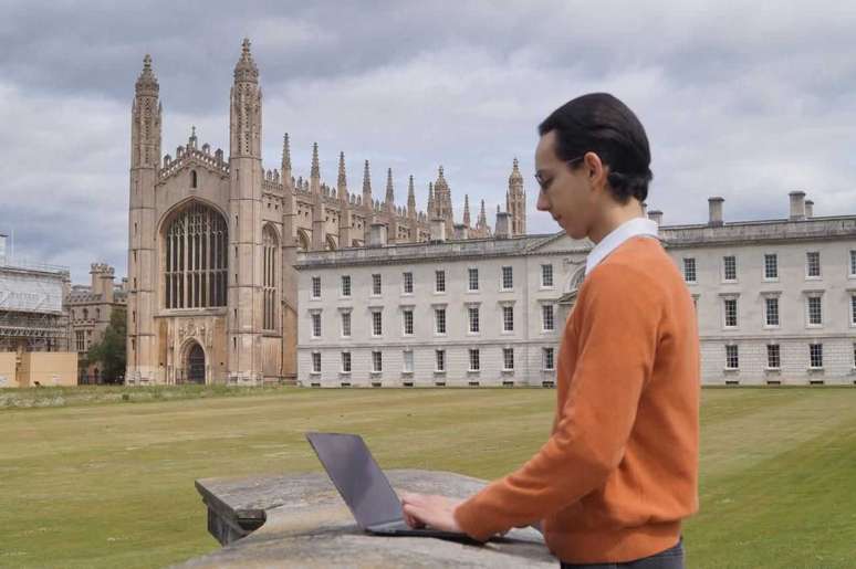 Atualmente, Lucas faz Medicina na Universidade de Cambridge, na Inglaterra
