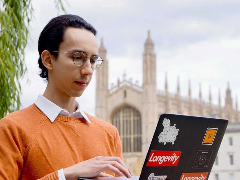 Lucas lidera uma pesquisa na Inglaterra capaz de reduzir em até 10 anos a idade biológica