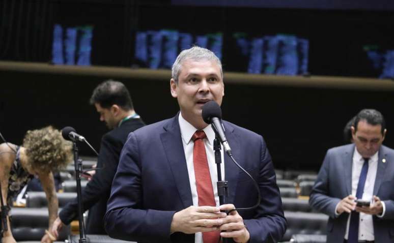 Lindbergh Farias (PT-RJ), líder do PT na Câmara faz denúncia sobre o ex-presidente Jair Bolsonaro ao STF