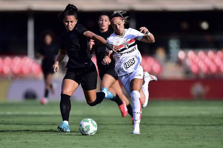 S&atilde;o Paulo e Corinthians se enfrentam pela semifinal do Brasileiro Feminino &ndash;