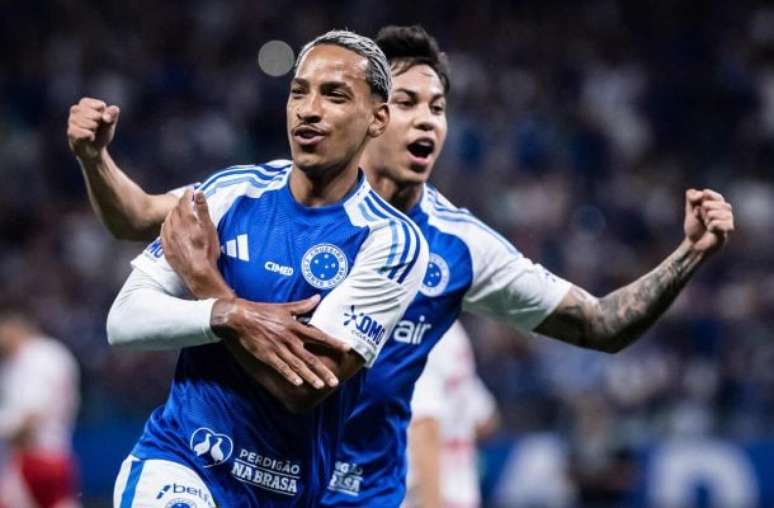 Cruzeiro breaks fasting against Inter and takes on 2nd place in Serie A Cruzeiro breaks fasting against Inter and takes on 2nd place in Serie A