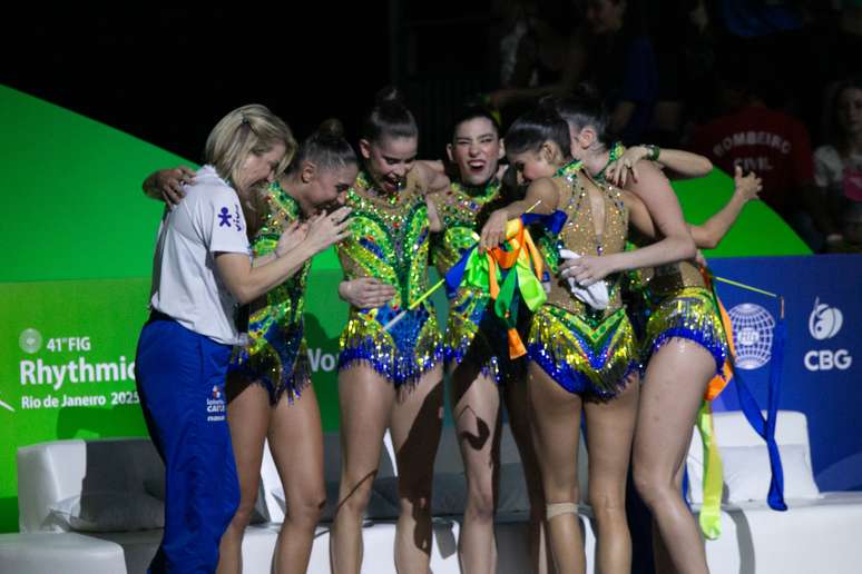 Brasileiras comemoram nota no Mundial de ginástica rítmica