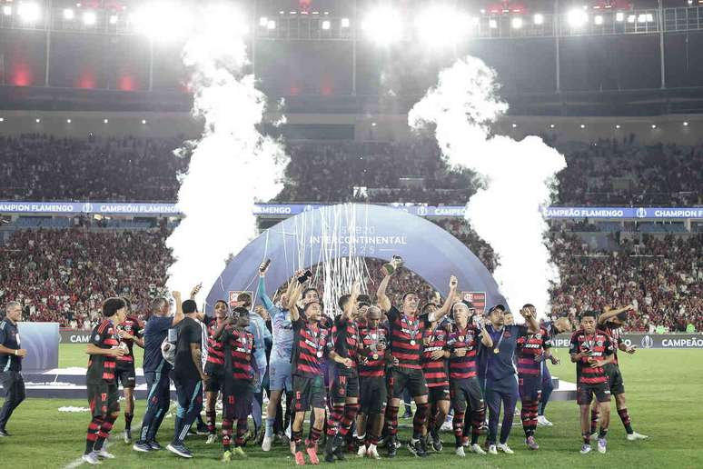 Flamengo se tornou o primeiro bicampe&atilde;o mundial da categoria &ndash;