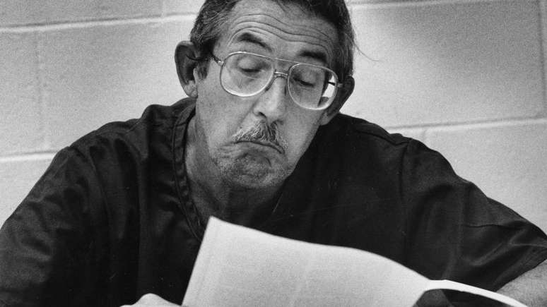 Ames mostrou muito pouco remorso por seus atos ou pelas mortes que causou