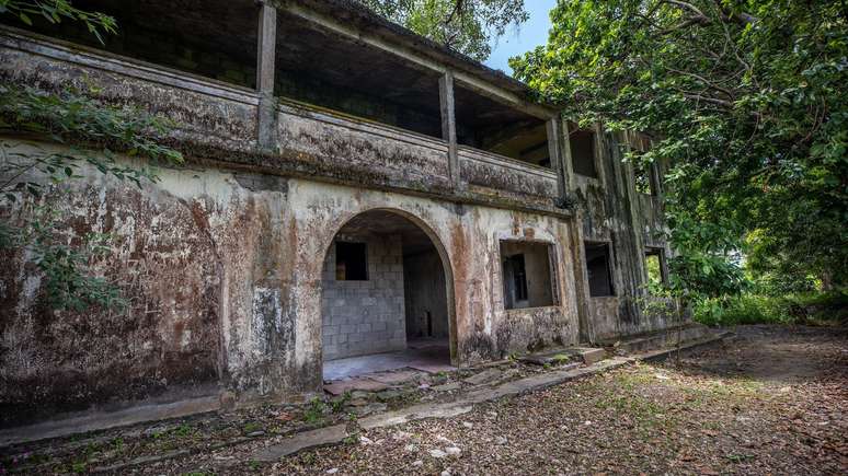 Trujillo usava a Casa de Caoba para descansar e receber visitas, mas tamb&eacute;m cometeu crimes atrozes l&aacute;, incluindo abuso sexual
