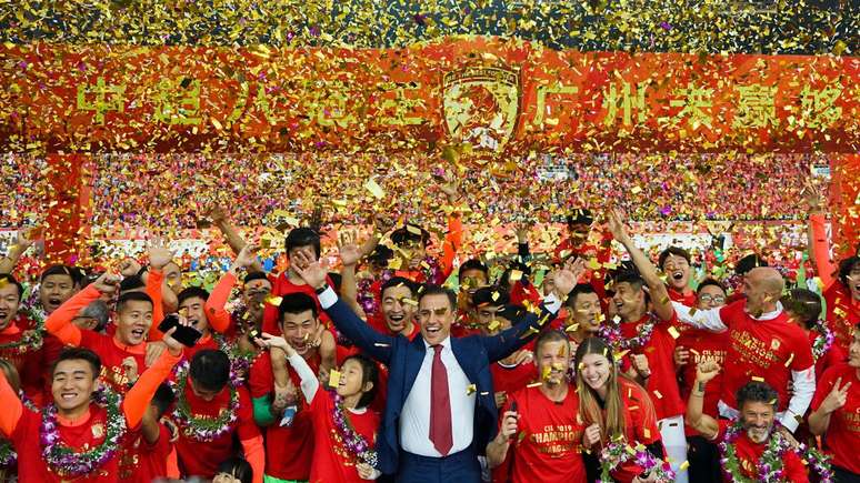 Evergrande era dono do time de futebol Guangzhou, que j&aacute; foi o principal da China