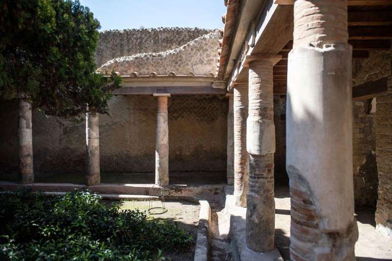 A arque&oacute;loga Maria Lauro afirma que escava&ccedil;&otilde;es mais conhecidas, como Herculano e Pompeia, recebem mais dinheiro