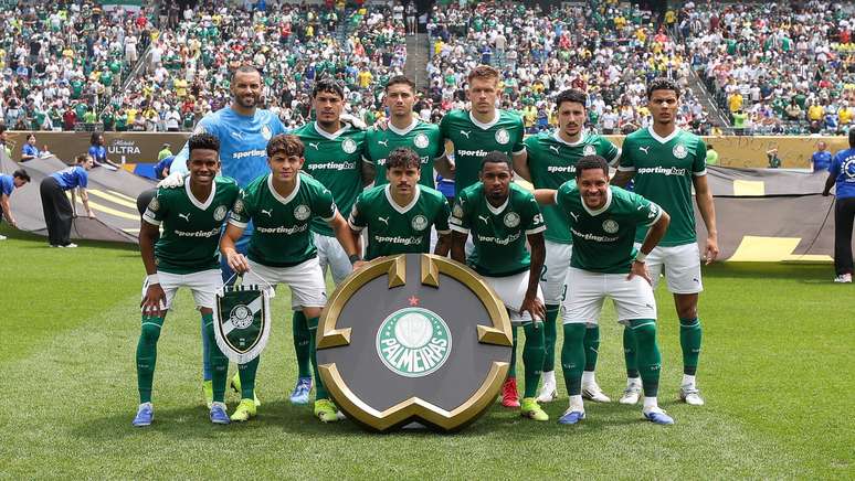 The Spanish club gives a hat to Olympiacos and closes the intake of Palmeiras Striker