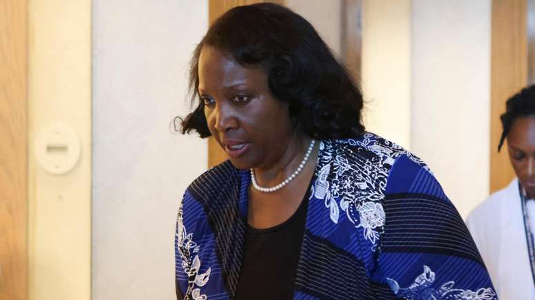 Cook é um dos sete membros do Conselho de Governadores do Fed e a primeira mulher afro-americana a ocupar o cargo