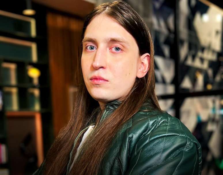 Felca ser&aacute; entrevistado por Pedro Bial no 'Conversa com Bial'