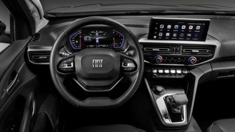 Interior da Titano mant&eacute;m o desenho, mas traz multim&iacute;dia mais potente e novos recursos