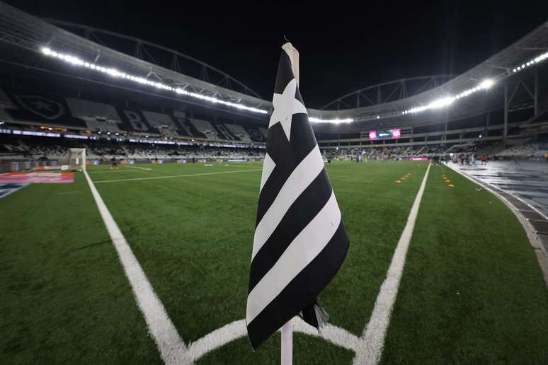 Botafogo announces the assumption of the defender investigated by the Court Botafogo announces the assumption of the defender investigated by the Court