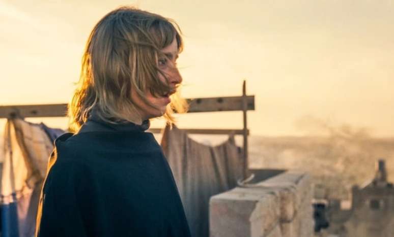 O terror da viol&ecirc;ncia surge aos poucos e discretamente em 'Rabia'