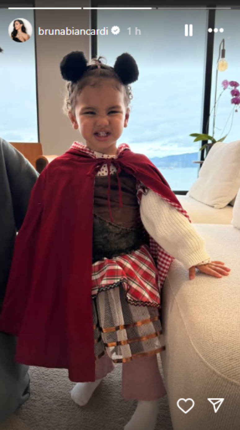 Stories com foto de Mavie postado por Bruna Biancardi