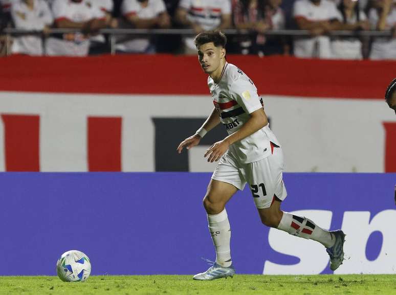 S&atilde;o Paulo paga d&iacute;vida por Bobadilla e est&aacute; livre de transfer ban &ndash;