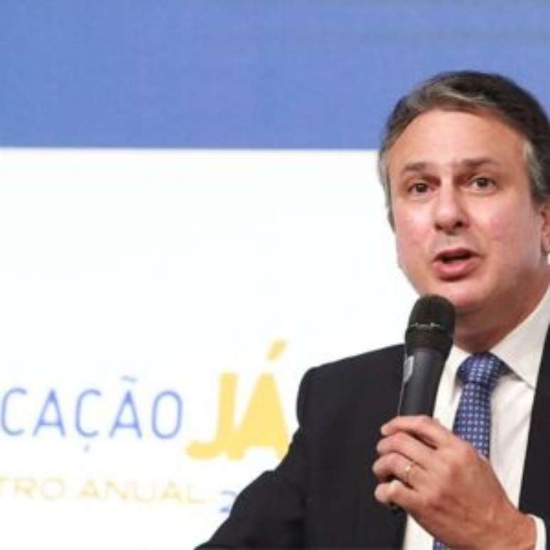 Camilo Santana, ministro da Educação.