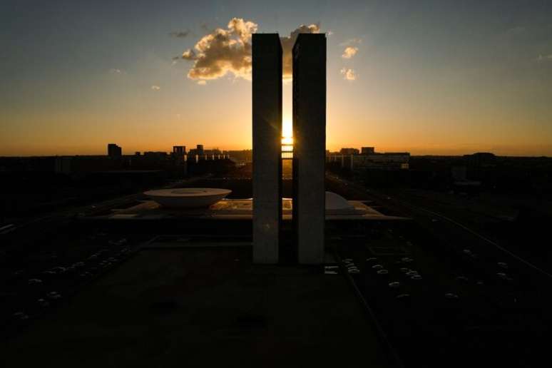 Congresso nunca deixou um pedido de licença prévia prosperar.