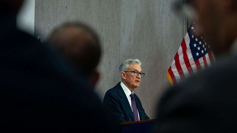 Jerome Powell, presidente do Federal Reserve dos EUA, est&aacute; sob press&atilde;o para reduzir as taxas de juros