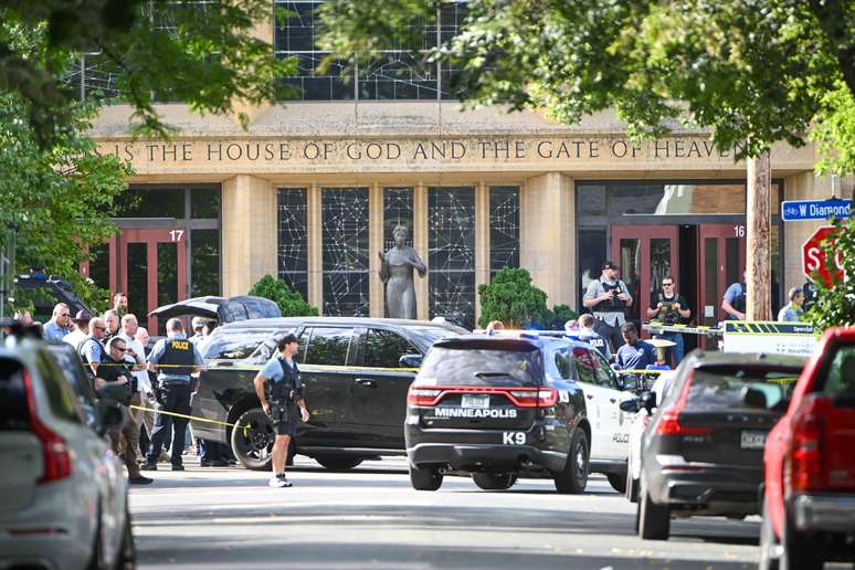 Duas crianças morreram e outras 14 ficaram feridas no ataque em Minneapolis
