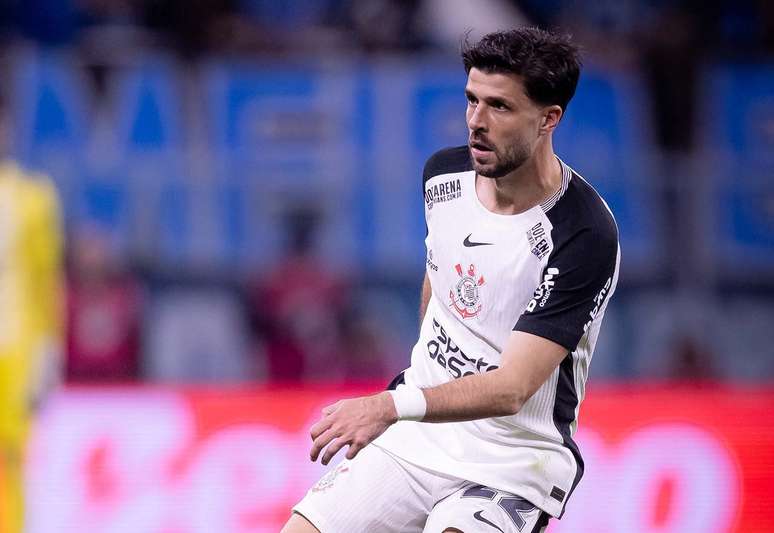 H&eacute;ctor Hern&aacute;ndez n&atilde;o conseguiu se firmar no Corinthians &ndash;