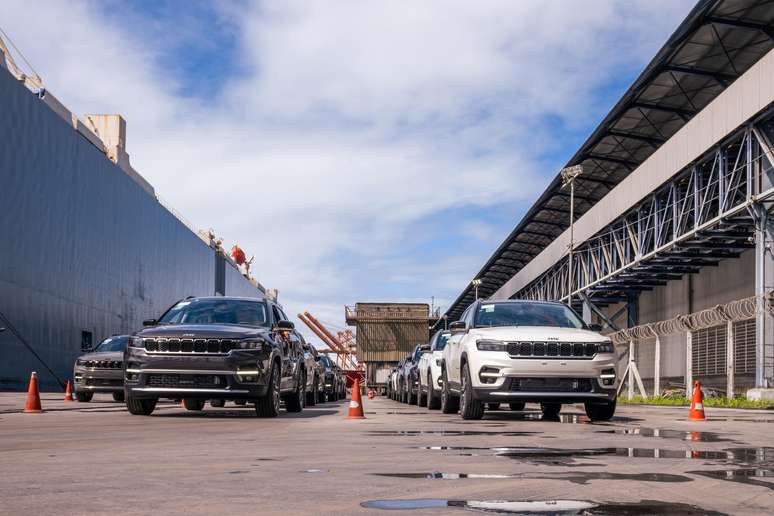 Stellantis inicia exportação do Jeep Commander brasileiro para o Oriente Médio