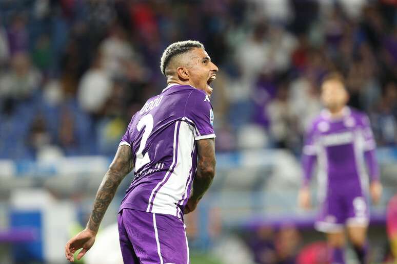 Fiorentina is frightened, but wins and progress at the Conference League Fiorentina is frightened, but wins and progress at the Conference League