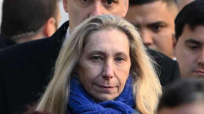 O presidente Javier Milei afirma que as acusa&ccedil;&otilde;es contra sua irm&atilde; Karina (foto) s&atilde;o mentirosas e que pretende levar o caso &agrave; Justi&ccedil;a